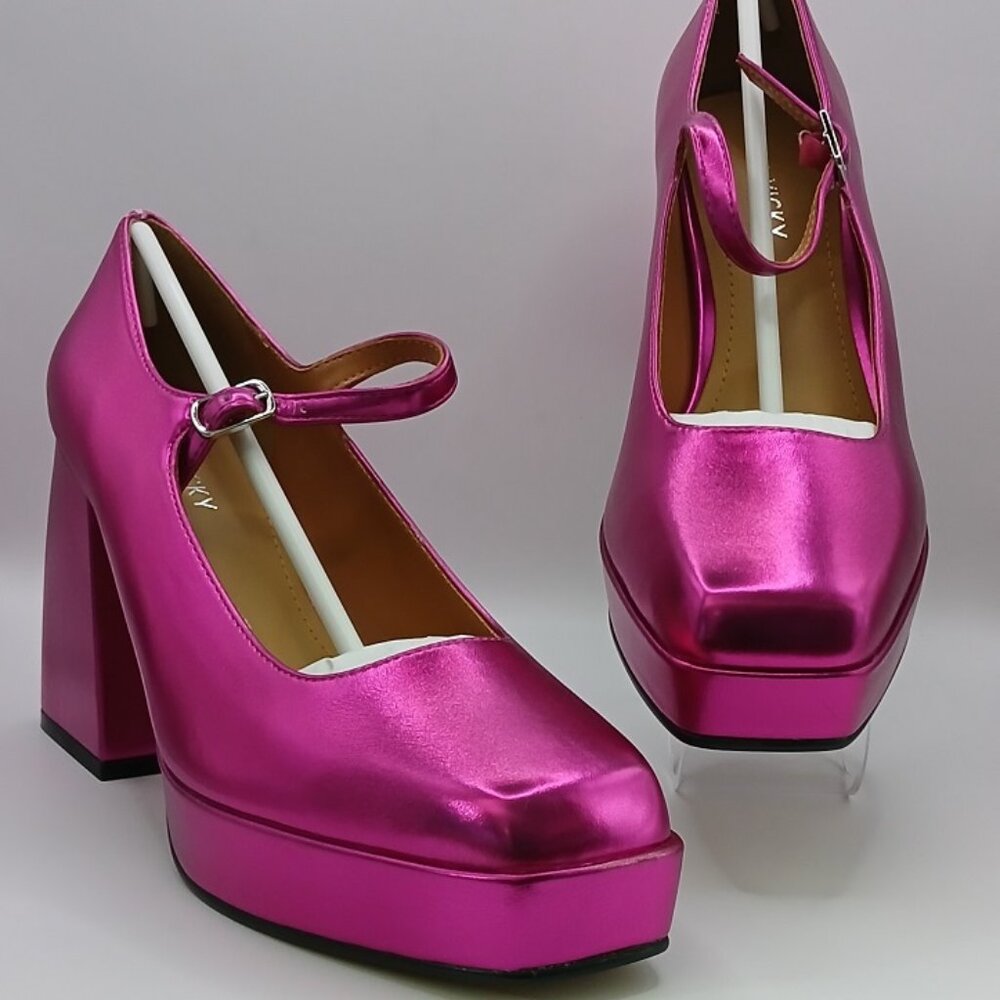 Lisa Vicky Notice-V Mary Jane Platform Pumps - 7M